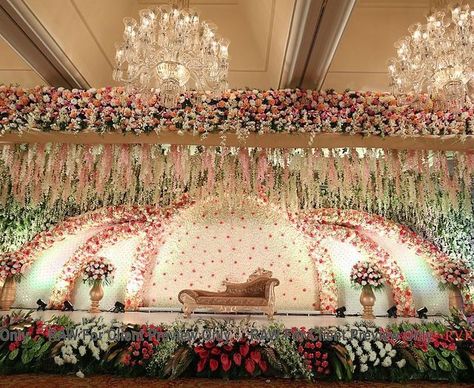 Hindu Wedding Decorations, Indian Wedding Decorations Receptions, Engagement Stage Decoration, Reception Stage Decor, Simple Stage Decorations, Wedding Stage Backdrop, Wedding Hall Decorations, Wedding Stage Decor, Wedding Reception Backdrop