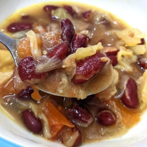 Dark Red Kidney Beans Cabbage Soup In Instant Pot - Recipe Garden Cabbage Soup With Kidney Beans, Red Beans And Cabbage, Cabbage Bean Soup, Red Kidney Bean Soup, Soup With Kidney Beans, Red Beans Soup, Hormone Recipes, Kidney Bean Recipes, Instant Pot Cabbage Soup