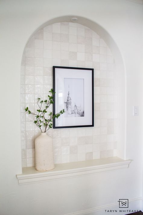 How To Cut Curved Tile - Taryn Whiteaker Designs Decorating Wall Cutouts, Wall Niche Entryway, Wall Cutout Decor, Niche Wall Decor, Entryway Niche, Arched Wall Niche, Niche Decorating Ideas, Niche In Wall, Wall Niche Decor