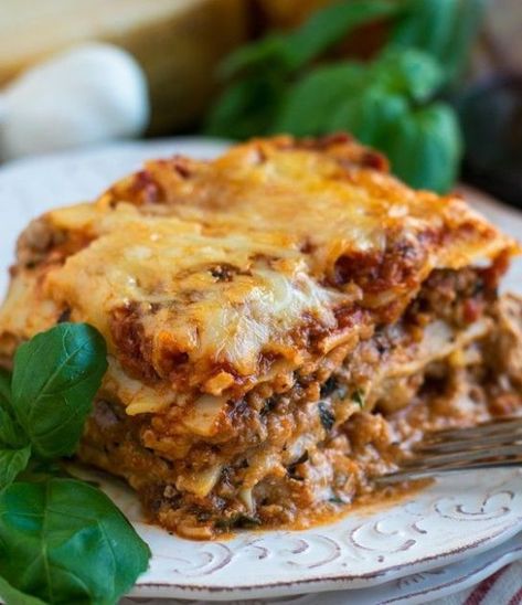 Soft Dinners, Braces Ideas, Fixed Braces, Soft Diet, Homemade Lasagna Recipes, Lasagna Recipe With Ricotta, Classic Lasagna Recipe, Turkey Lasagna, Best Lasagna Recipe