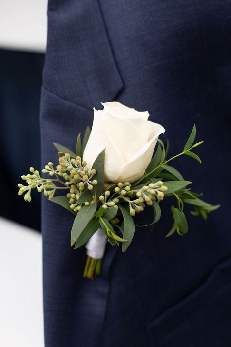 Men Corsage Wedding, Ivory Rose Boutonniere, Rose Bud Boutonniere, Boutinere Ideas Groomsmen White, White Rose Boutonniere Prom, Ivory And Green Boutonniere, Simple Spring Boutonniere, White And Green Wedding Boutineers, Mens Boutineers Wedding Eucalyptus