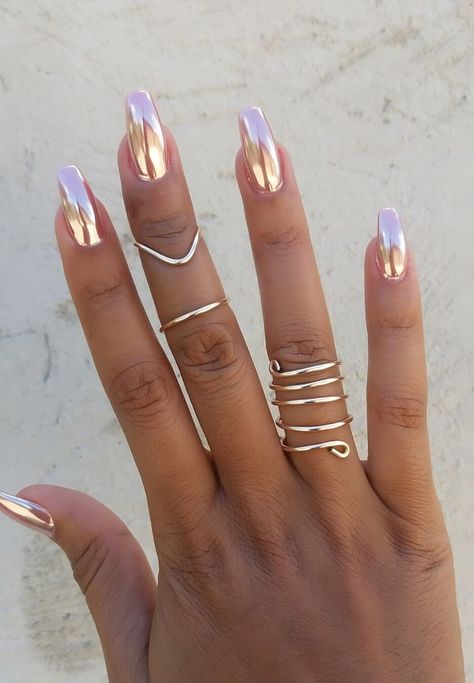 Gold Chrome Nails, Aurora Nails, Chrome Nail Art, Chrome Nails Designs, Mirror Nails, Makijaż Smokey Eye, Pearl Nails, Metallic Nails, Beach Nails