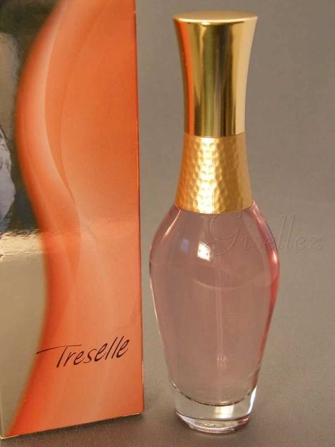 Treselle perfume. Avon Perfume Bottles, Avon Perfume, Avon Beauty, Perfume Collection, Rosé Wine Bottle, Fragrances Perfume, Wine Bottle, Novelty Lamp, Perfume Bottles