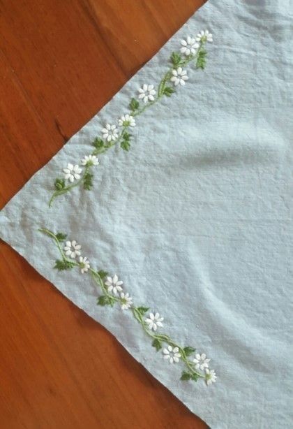 Handkerchief Embroidery, Embroidery Napkins, Sulaman Pita, Clothes Embroidery Diy, Simple Hand Embroidery Patterns, Natural Glowing Skin, Diy Embroidery Designs, Floral Embroidery Patterns, Hand Embroidery Videos