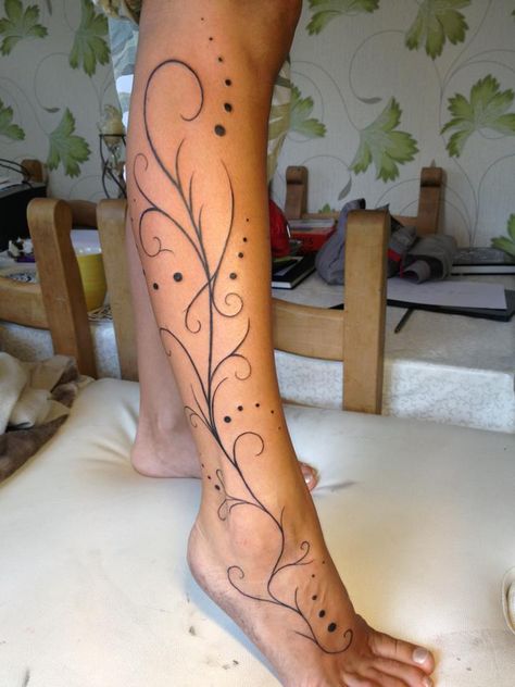 Women's Ankle Tattoos, Classy Leg Tattoos For Women, Cool Ankle Tattoos For Women, Tattoo Bein Frau, Flower Leg Tattoos, Back Of Leg Tattoos, Swirl Tattoo, Full Leg Tattoos, Ankle Tattoos For Women