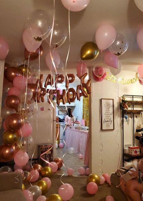 Gold And Pink Birthday Party, Gold And Pink Birthday, Pink Birthday Party Ideas, Birthday Rose Gold, Party Ideas Birthday, Gold Birthday Party Decorations, Pink And Gold Birthday Party, 16 Candles, 30th Birthday Decorations