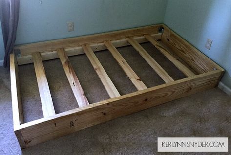 Twin Bed Frame Diy, Twin Bed Plans, Twin Bed Ideas For Small Room, Wooden Bed Frame Diy, Diy Twin Bed Frame, Bed Frame Diy, Basic Bed Frame, Basic Bed, Diy Twin Bed