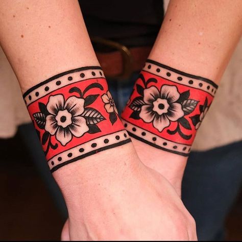 Traditional Tattoo Wrist, Ankle Band Tattoo, Lotus Flower Tattoos, Polish Tattoos, Mangas Tattoo, Cuff Tattoo, Forearm Band Tattoos, Armband Tattoo Design, Flame Tattoos