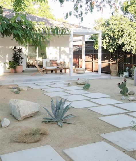 Backyard Updates, Desert Backyard, Drought Tolerant Landscape, Desert Garden, Have Inspiration, Country Landscaping, Landscaping Tips, Beautiful Backyards, Backyard Makeover