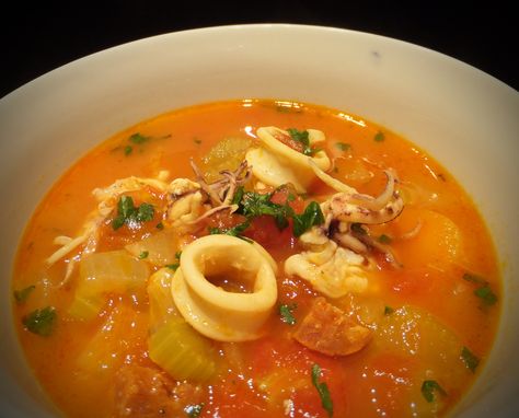 Chorizo and squid soup - CookTogether Squid Soup Recipe, Squid Soup, Squid Rings, Chorizo Recipes, Quick And Easy Soup, Fish Soup, Lemon Butter, Soup Recipe, Paleo Gluten Free