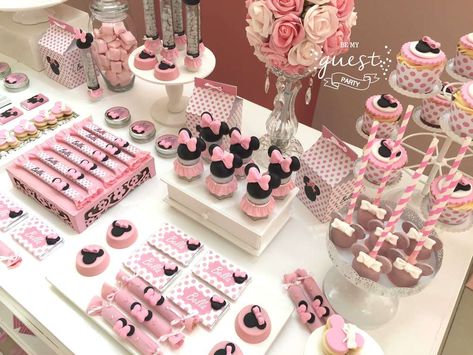 Minnie Mouse Treats Table, Candy Bar Minnie Mouse, Minnie Mouse Candy Bar, Minnie Mouse Birthday Party Ideas, Minnie Mouse Party Decorations, Minnie Mouse Theme Party, Minnie Mouse Birthday Party Decorations, Birthday Minnie Mouse, Mickey Mouse Decorations