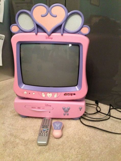 Princess tv Disney Princess Tv, Princess Tv, Retro Room Ideas, 2000s Toys, Crt Tv, Childhood Memories 90s, Barbie Room, Nostalgia Aesthetic, Childhood Memories 2000