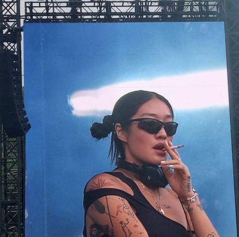 Dj Techno, Peggy Gou, Techno Outfit, Festival Inspo, Look Festival, Girl Crush, Aesthetic Photo, Dream Life, Aesthetic Pictures