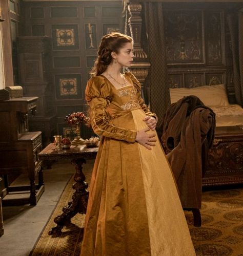 Royal Dress Aesthetic, Charlotte Hope, Medieval Dress Princess, Golden Yellow Dress, The Spanish Princess, Tudor Dress, Spanish Princess, The Other Woman, The White Princess