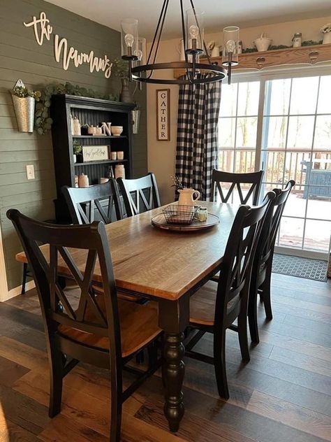 Closet In Dining Room Ideas, Kitchen Table Inspiration, Small Kitchen Dining Room Combo, Cozy Bedroom Furniture, Dinning Room Sets, Ranch Living, Farmhouse Style Dining Room, Primitive Table, Dining Room Simple