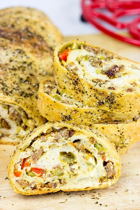 Spicy Italian Sausage Roll | Filled with sausage, peppers and onions! Ground Pork Sausage Recipes, Flavorful Beef Stew, Italian Sausage Pizza, Onion Appetizers, Sausage Appetizers, Red Pepper Recipes, Pork Sausage Recipes, Spicy Italian Sausage, Sausage Peppers And Onions