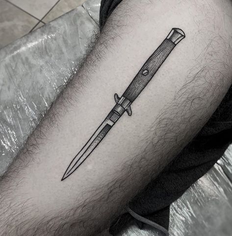 Pocket Knife Tattoo, Knife Tattoo, Art Pen, Under My Skin, Next Tattoo, Body Mods, Back Tattoo, Pen And Ink, Pocket Knife