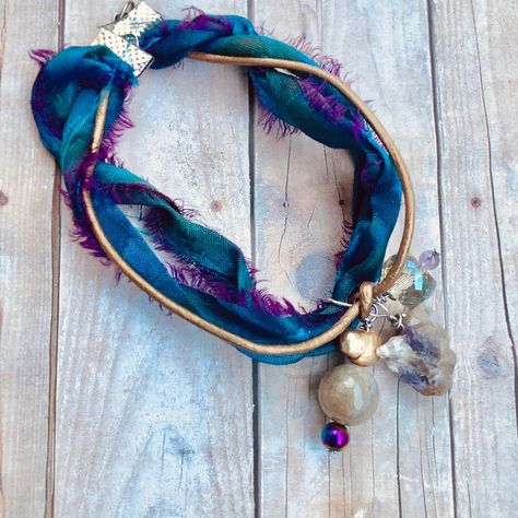 Repurposed Scarves, Sari Silk Jewelry, Raw Stone Bracelet, Silk Wrap Bracelets, Jewelry Hippie, Silk Necklace, Silk Jewelry, Wrist Wrap, Raw Amethyst