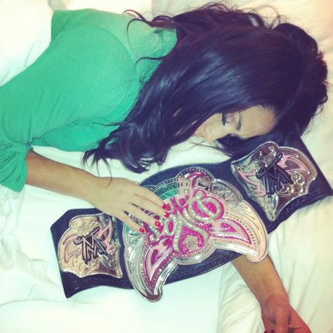 Wwe Women's Championship, Bella Diva, Ichigo Kurosaki Wallpaper, Nikki Bella Photos, Wwe Women's Division, Nikki And Brie Bella, Wwe Tna, Wwe Girls, Brie Bella