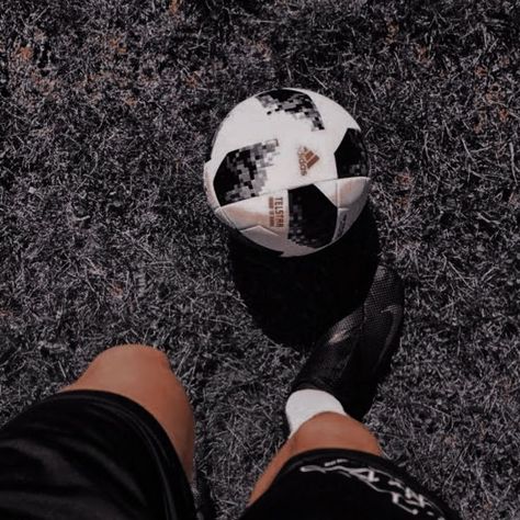 Soccer Boys Aesthetic, Soccer Aesthetic Pictures, Soccer Aesthetic Boy, Soccer Boy Aesthetic, Soccer Ball Aesthetic, Ivan Aesthetic, Soccer Player Aesthetic, Cute Soccer Pictures, Soccer Aesthetic