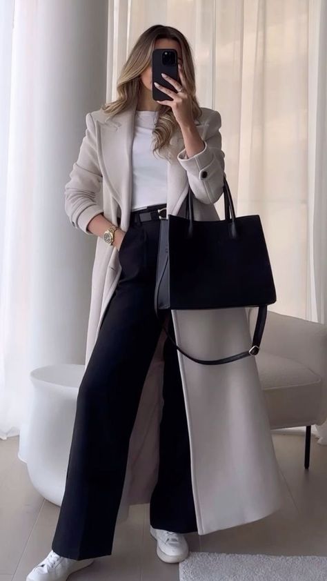 Corporate Girly, Corporate Attire Women, 2024 Wardrobe, Classy Business Outfits, Chique Outfit, Business Professional Outfits, Formal Clothes, Mode Tips, Business Attire Women