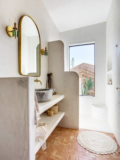 neutral bathroom ideas Residential Neighborhood, Hot Tub House, Pool And Hot Tub, Mediterranean Interior, Bathroom Oasis, Mediterranean Decor, Bathroom Inspiration Decor, House Bathroom, Dream House Decor