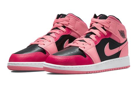 Air Jordan 1 Mid GS 'Coral Chalk' 554725-662 Jordan 1 Mid Coral Chalk, Nike Jordan 1 Mid, Air Jordan 1 Mid Gs, Rose Logo, Pink Basket, Jordan Model, Jordan Retro 1, Nike Air Jordan 1 Mid, Rose Bonbon