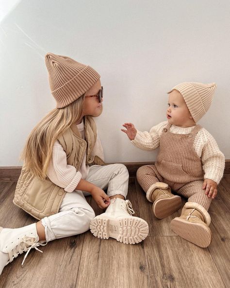 𝒶𝓊𝓉𝓊𝓂𝓃 𝓋𝒾𝒷𝑒𝓈🍂 | Instagram Baby Boy Fall Outfits, Boys Fall Outfits, Baby Ootd, Kids Ootd, Girls Fall Outfits, Baby Box, Toddler Girl Style, Affirmation Cards