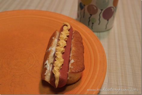 The Twinkie Wiener Sandwich – A Retro Movie Recipe Test Canned Green Beans, Old Fashion Vintage, Funky Food, Liver Pate, Food Combos, Food Fails, Food Fast Food, Gross Food, Lemon Jello