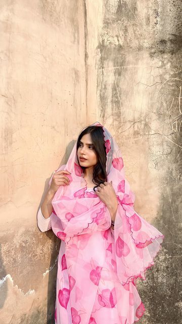 Nikita pandey on Instagram: "This beautiful printed organza suit has my heart ! 💕✨ #trending #reelsinstagram #explore #grwm #viral" Organza Suit, Organza Suits, Printed Organza, Suit Design, Suit Designs, Girly Photography, My Heart, Photography, On Instagram