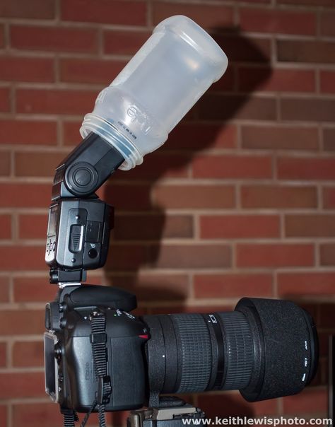 DIY flash diffuser. Will need to try this. Diy Flash Diffuser, Gene Autry, Photography Tricks, Off Camera Flash, Nikon D3100, Camera Flash, Flash Photography, Photography Tips, You Can Do