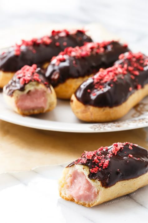 Homemade eclairs with strawberry pastry cream filling, topped with freeze-dried strawberries! Pastry Cream Filling, Eclair Recipe, Chocolate Covered Strawberry, Choux Pastry, Gateaux Cake, Cream Puff, Pastry Cream, Strawberry Desserts, Cream Puffs