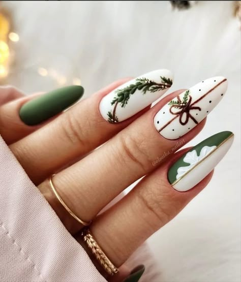 Time to decor your Christmas nail design this Winter 2021. At that particular time of the year, we saw that the streets and communities were full of Christmas lights and holiday decorations. When we enter the festive atmosphere, the idea of ​​giving gifts and joy begins to swallow us. One of my favorite Christmas activities is decorating my home, hanging Christmas lights and Christmas stockings, and decorating the Christmas tree. One thing I like to do is to make myself a Christmas manicure. Nail Must Haves, Neon Glow Nails, Seed Beads Ideas, Deep Red Nails, Snow Nails, Cute Christmas Nails, Polka Dot Nails, Glow Nails, Glamorous Nails