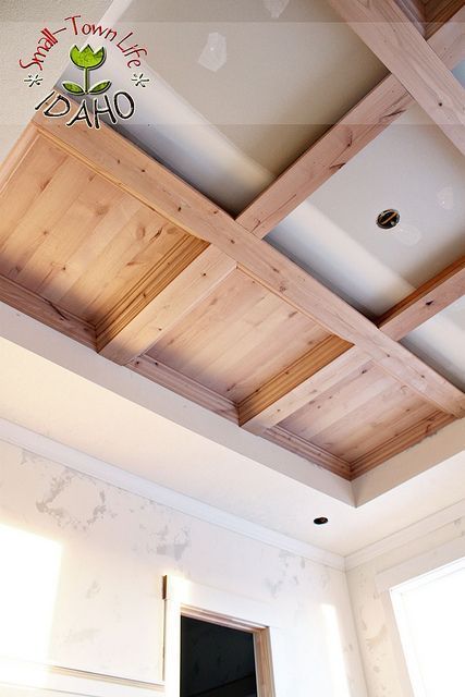 All I could say is, “Wow!” That looks gorgeous. I am a sucker for architectural details. This wood stained coffered ceiling turned out to be very beautiful. I can’t wait until we can do some thing like this in our house. Submitted By Our Small-Town Idaho Life See how Andrew and Rachel accomplished this task … Diy Wood Ceiling, Wood Coffered Ceiling, Remodel House, Diy Ceiling, Wood Ceiling, Diy Holz, Wood Bedroom, Diy House, Wood Ceilings