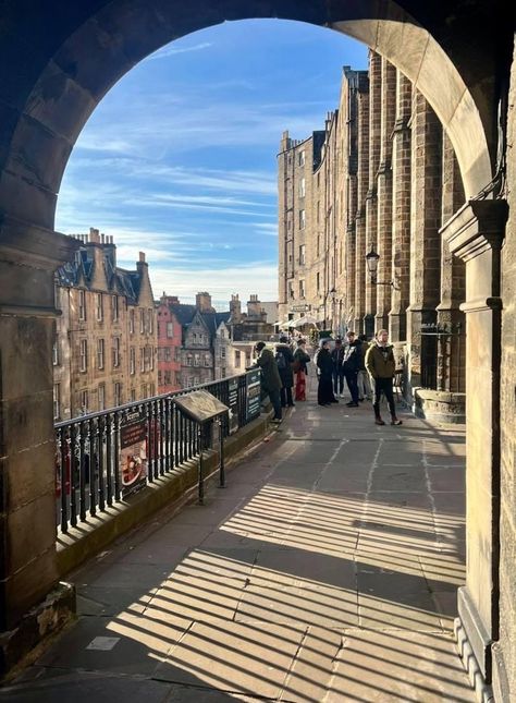 University Student Aesthetic, Victoria Terrace, Scotland Aesthetic, Ireland Aesthetic, Student Aesthetic, Europe 2024, Edinburgh University, Public Space Design, Edinburgh Scotland