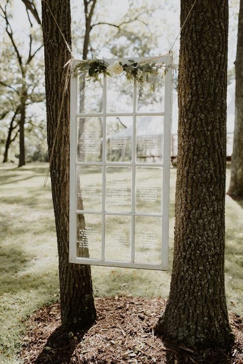 White Window Frame Seating Chart Display - Intimate Backyard Wedding at Bride’s Family’s Home by Cherry Blossom Events (Planning) + April Violet Photography - via ruffled Outdoor Wedding Signs, Violet Photography, Outdoor Wedding Cake, Rustic Backyard Wedding, Backyard Wedding Decorations, Outdoor Wedding Ideas, Wedding Cake Display, Backyard Ideas On A Budget, Rustic Backyard