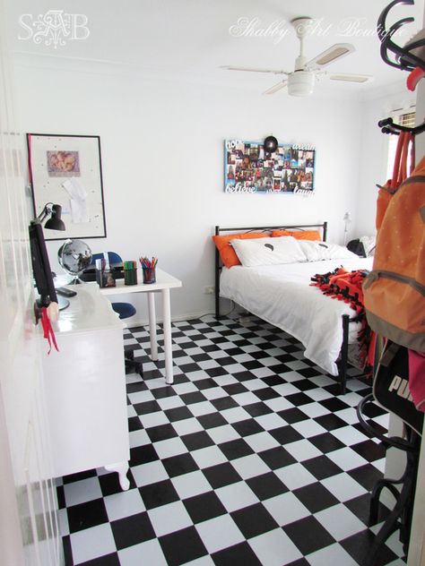 Checkered floor Teen Room Decor Ideas, Floor Bedroom Ideas, Checkered Floor, Floor Bedroom, Teen Room Decor, Red Rooms, White Floors, Room Decor Ideas, Bedroom Flooring