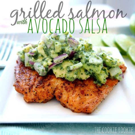 WHOLE30 APPROVED grilled salmon with avocado salsa. healthy and delicious...my favorite salmon recipe @prissyschroeder made this and loved it! Whole30 Salmon Recipes, Salmon And Avocado, Salmon With Avocado, Salmon With Avocado Salsa, Grilled Salmon Recipes, Lean And Green Meals, Green Recipes, Avocado Salsa, Lean And Green