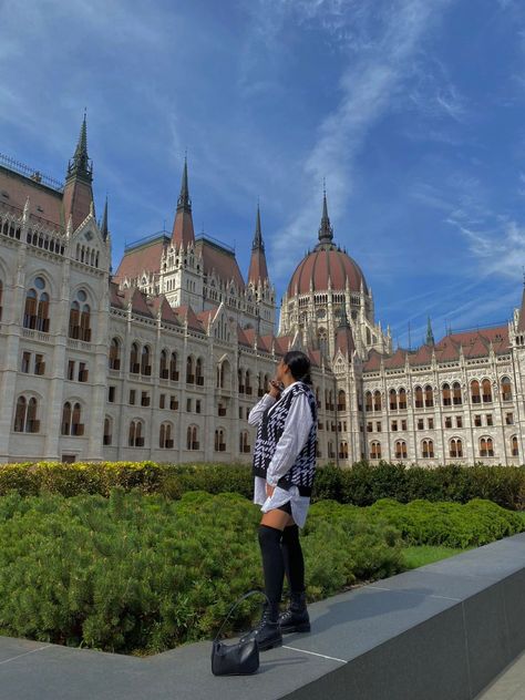 Budapest, Hungary, The Parlament Budimpesta Photography, Budapest Vacation, Budapest Travel, Fall Travel, Budapest Hungary, Post Ideas, Food Pictures, Beautiful World, Budapest