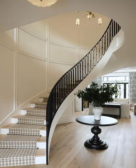 Staircase Interior, House Staircase, Stairway Design, Front Entrance, Dream House Rooms, House Stairs, Luxury Homes Dream Houses, Dream House Interior, Staircase Design