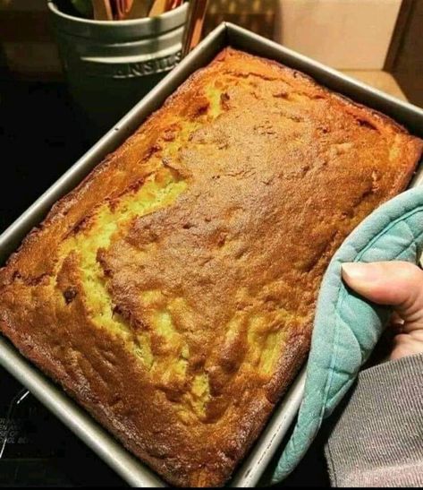 Wyse Guide | Hawaiian Banana Bread -- This is such a great recipe Hawaiian Banana Bread Recipe, Hawaiian Banana Bread, Coconut Banana Bread, Pineapple Bread, Banana Bread Ingredients, Coffee Cakes, Banana Coconut, Grandmas Recipes, Crushed Pineapple