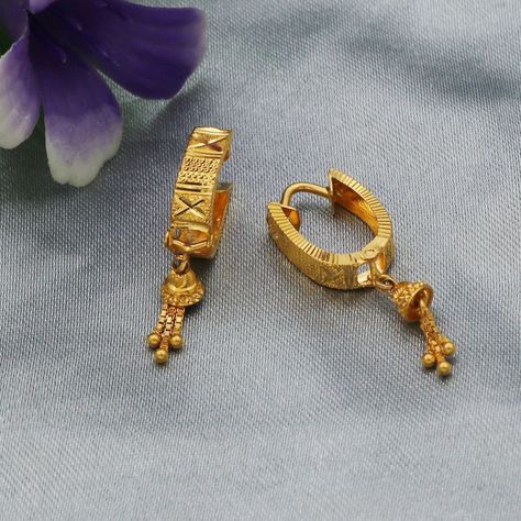 Gold Earrings For Women Indian, Bali Earrings Gold, Pure Gold Earrings, Indian Gold Earrings, Gold Earrings Design, Earrings Bali, Gold Earrings For Kids, Earrings Huggies, Small Earrings Gold