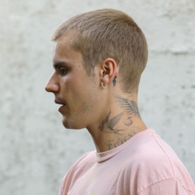 Justin Bieber Neck Tattoo, Devine Tattoo, Justin Bieber Tattoos, Tattoo Trash, Buzz Cut Hairstyles, Neck Tattoos, I Love Justin Bieber, Love Justin Bieber, Sleeves Ideas