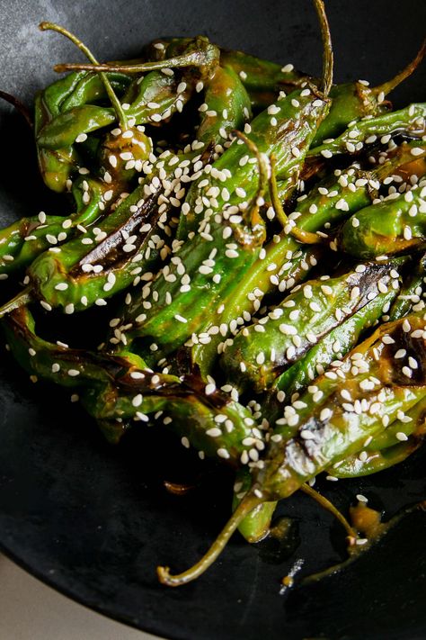 Miso Shishito Peppers Recipes With Shishito Peppers, How To Cook Shishito Peppers, Preserve Shishito Peppers, Baked Shishito Peppers, Asian Shishito Peppers, Roasted Shishito Peppers, Asian Sides, Shishito Peppers, White Miso