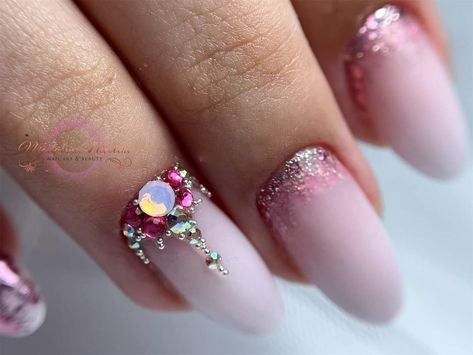 Pink Stone Nails, Pink Nails With Diamonds, Mini Nails, Stone Nails, Crown Diamond, Nail Art Designs Videos, Pink Gem, Gem Nails, Nails Pink