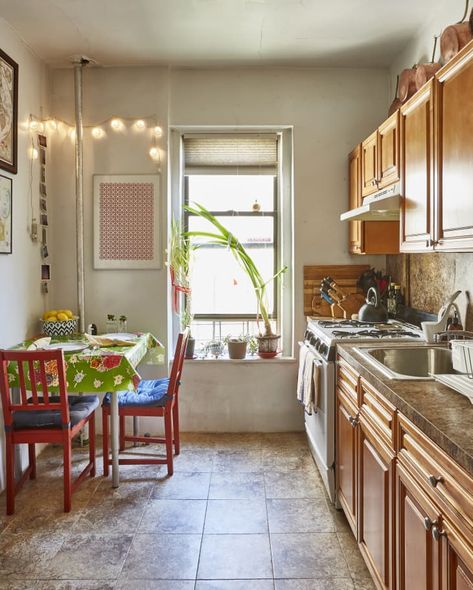 Renovated Brownstone, Small Rental Apartment, Brooklyn Kitchen, Find Your People, Brooklyn Apartment, Rental Apartment, New Jobs, 1st Apartment, Countryside House