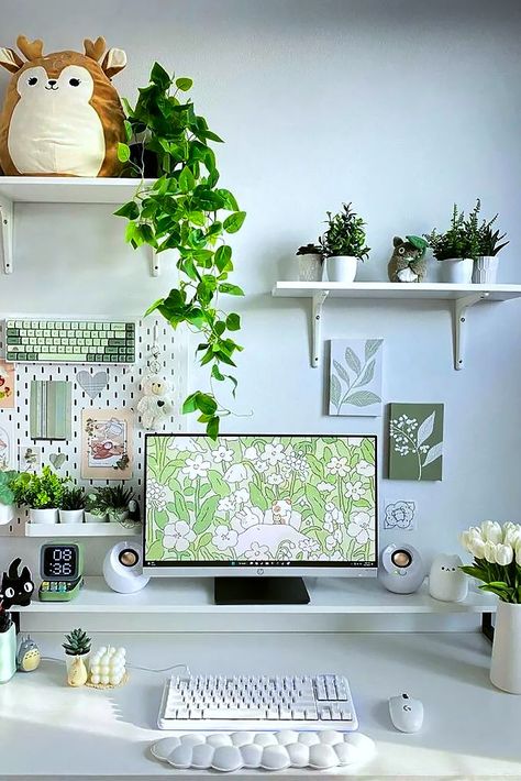 Pc Setup White, Green Gaming Setup, White Desk Setup, Cozy Desk, Study Desk Decor, Cool Dorm Rooms, Cozy Home Office, Dorm Room Ideas, Office Room Decor