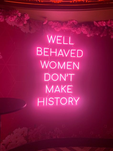 Pink Blogger Aesthetic, Hot Pink Baddie Aesthetic Wallpaper Quotes, Bright Pink Quotes, Neon Quotes Wallpaper Iphone, Neon Lights Quotes Inspiration, Neon Pink Aesthetic Quotes, Pink Aesthetic Vision Board Pictures, Hot Pink Aesthetic Quotes, Neon Pink Quotes