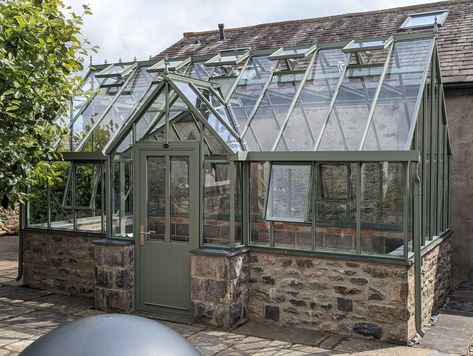 Victorian Greenhouses Gallery - Dovetail Greenhouses Ornate Greenhouse, Antique Greenhouse, Victorian Greenhouse Conservatory, Greenhouse Victorian, Boho Greenhouse, Greenhouse Cafe, Victorian Conservatory, Reclaimed Windows, Old Money House