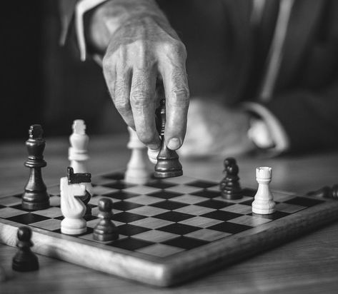 Man Playing Chess Seven Habits, The Queen's Gambit, Chess Game, Chess Pieces, Decoration Design, Chess Board, Dream Big, Chess, Art Digital